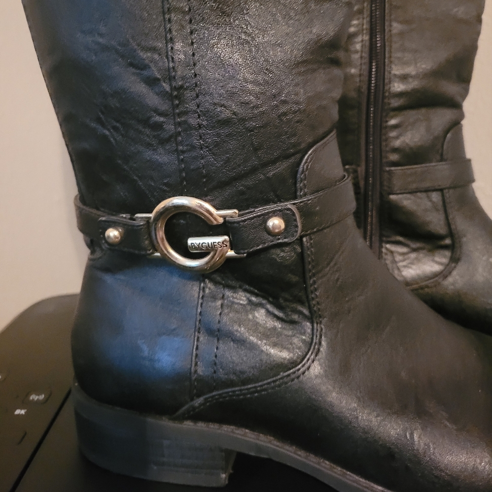 Boots - Picture 3 of 3